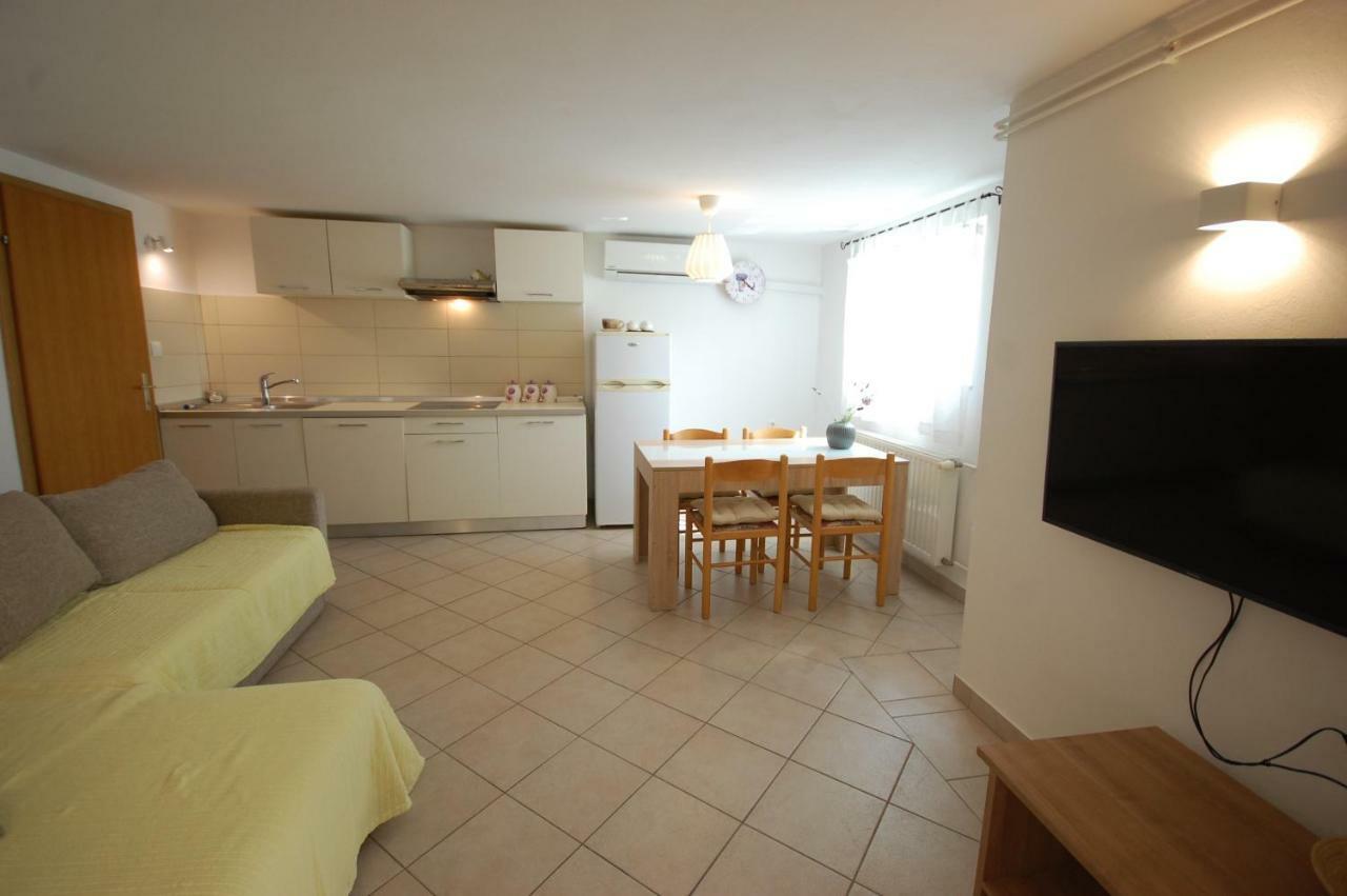 Fisher King Apartments Крк Экстерьер фото